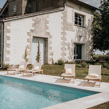 Chateau La Grande Clotte Lussac  Buitenkant foto